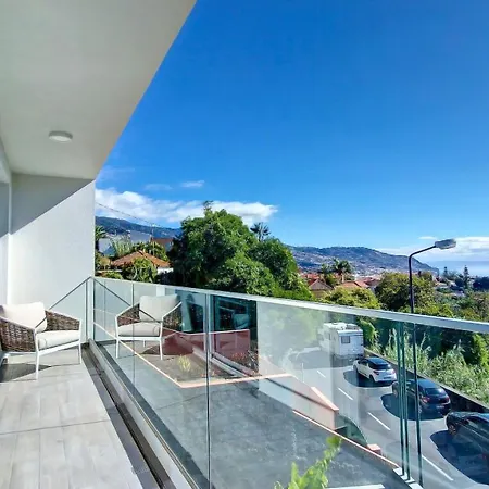 24, The Townhouse By Lovelystay * Funchal (Madeira)