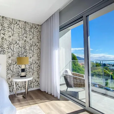24, The Townhouse By Lovelystay Vila Funchal (Madeira)