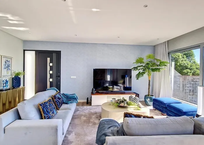 24, The Townhouse By Lovelystay * Funchal (Madeira)