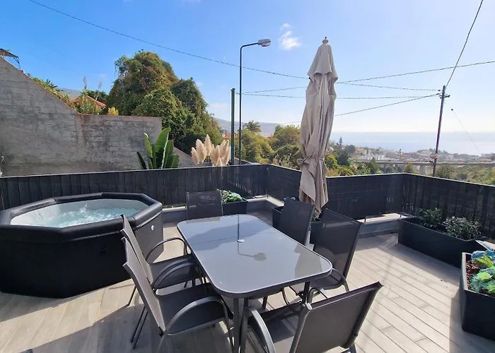 24, The Townhouse By Lovelystay